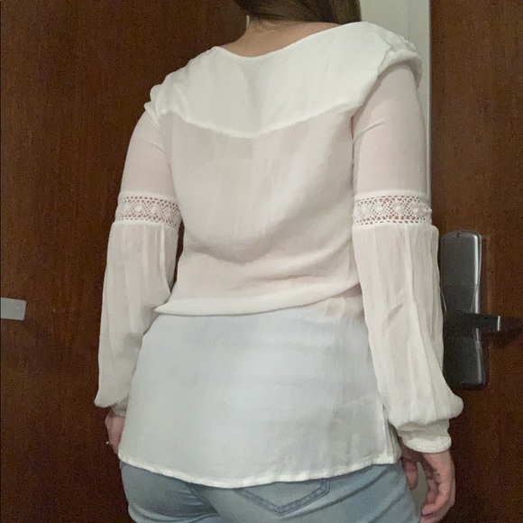 White vintage styled blouse by Arizona jean co - Picture 4 of 8